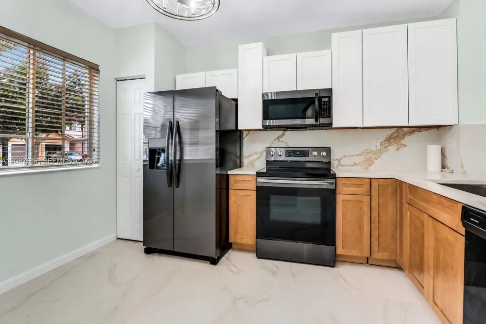 8870 Isles Cir Tamarac, FL 33321