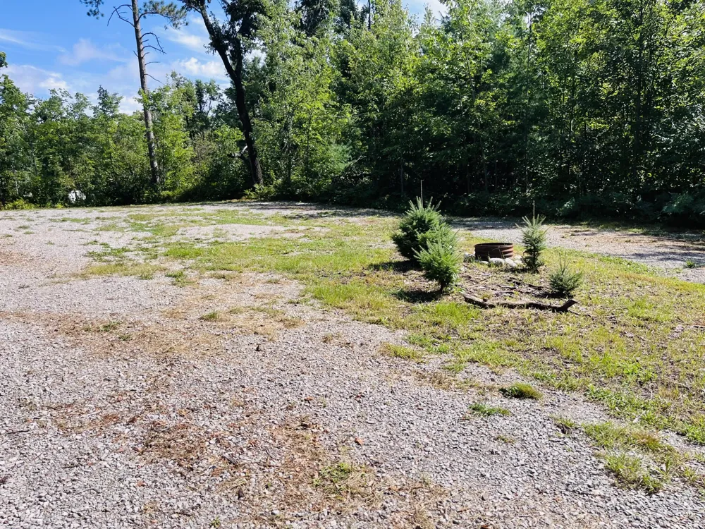 Beach rd Johannesburg, MI 49751