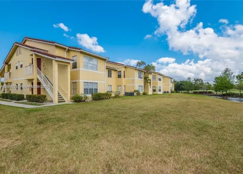 437 Vista Isles Dr, #2223