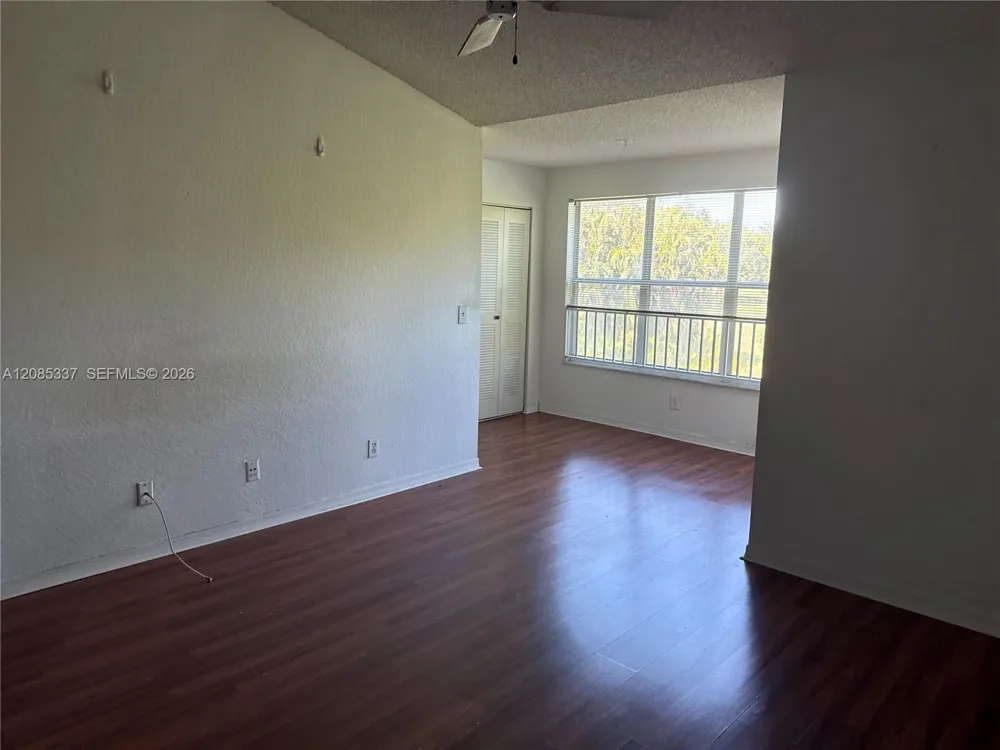 437 Vista Isles Dr, #2223 Sunrise, FL 33325