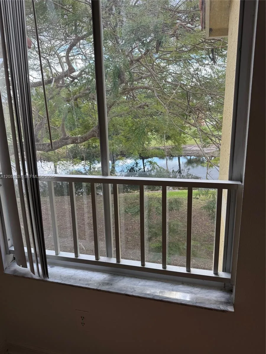 437 Vista Isles Dr, #2223 Sunrise, FL 33325