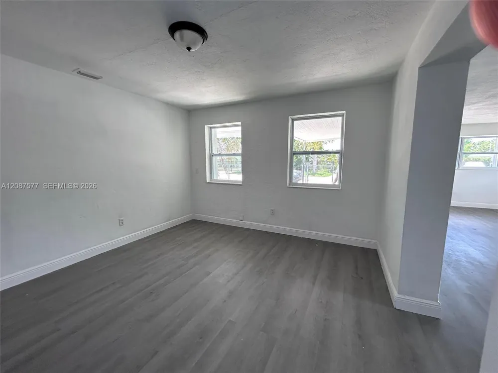 1835 NW 122nd St Miami, FL 33167
