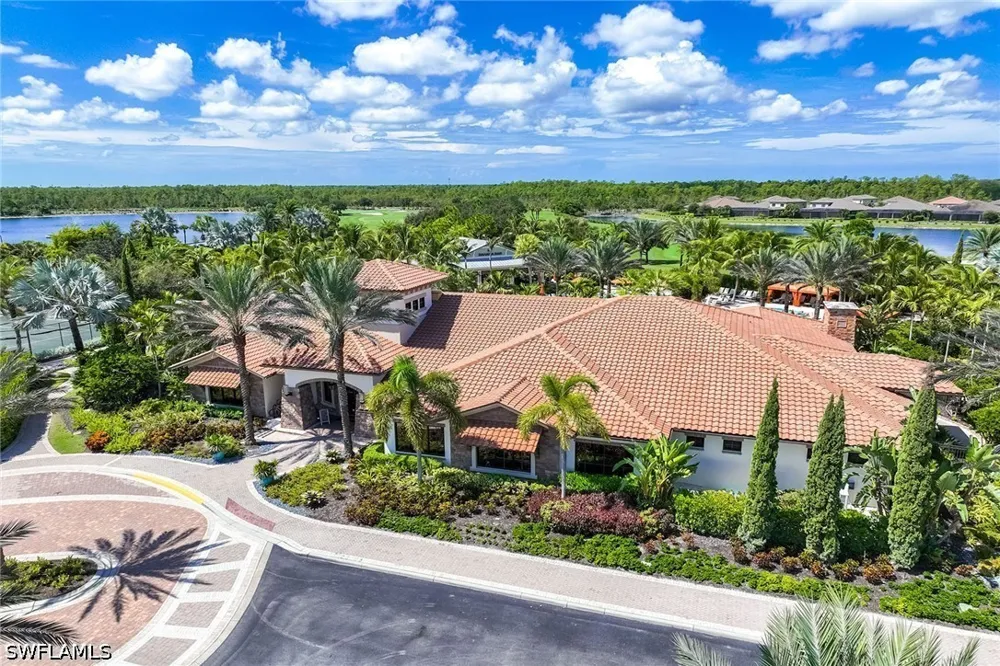 Montelanico Loop Naples, FL 34119