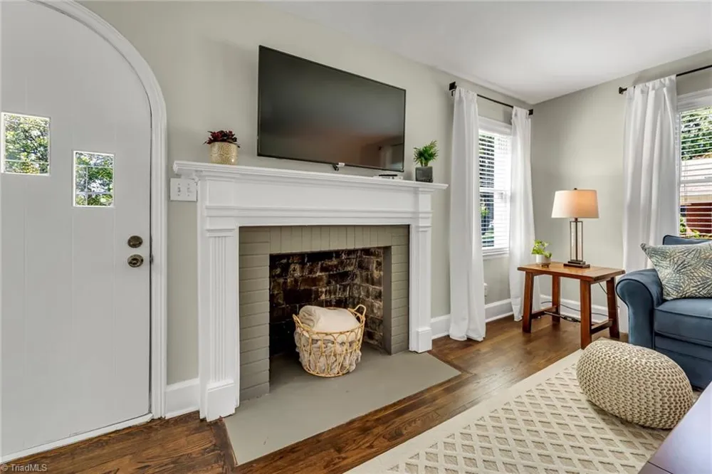 213 E Moore Avenue High Point, NC 27263