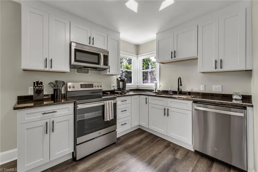 213 E Moore Avenue High Point, NC 27263