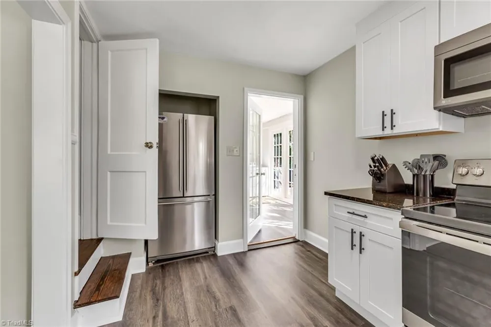 213 E Moore Avenue High Point, NC 27263
