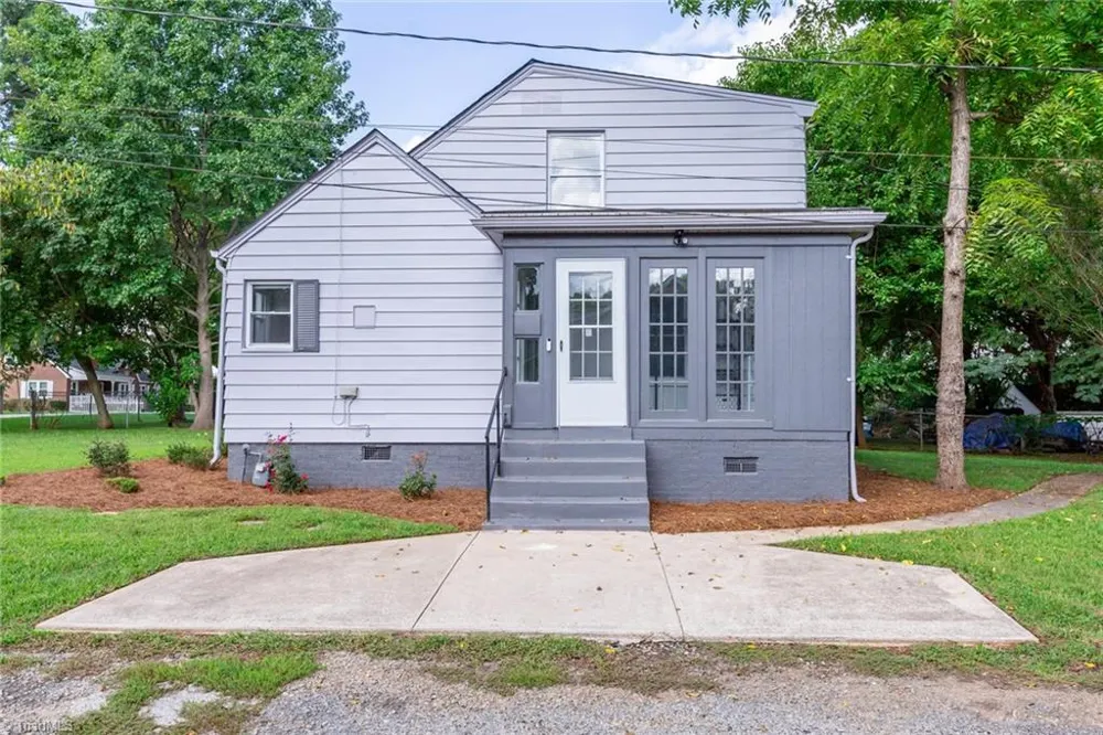 213 E Moore Avenue High Point, NC 27263