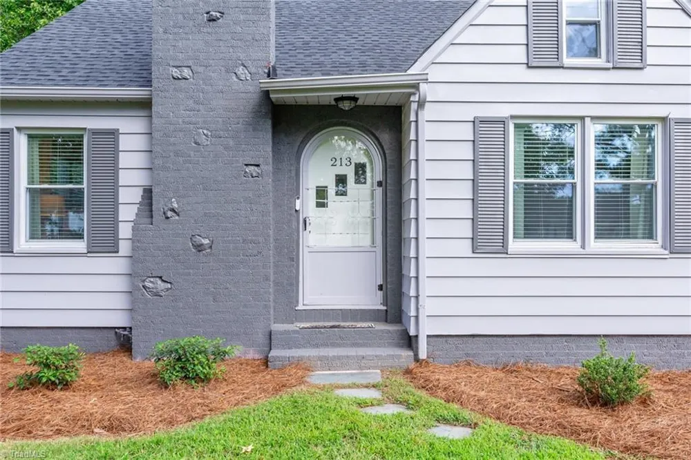 213 E Moore Avenue High Point, NC 27263