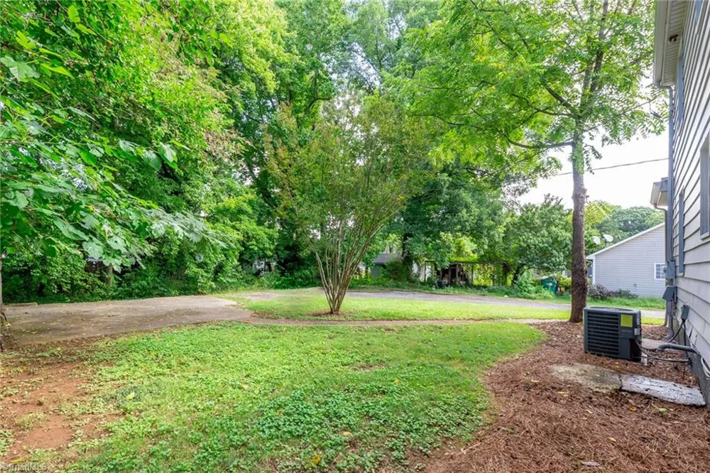 213 E Moore Avenue High Point, NC 27263