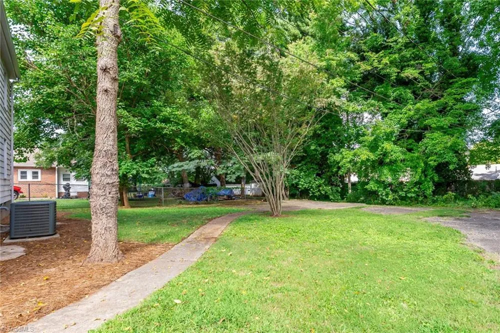 213 E Moore Avenue High Point, NC 27263