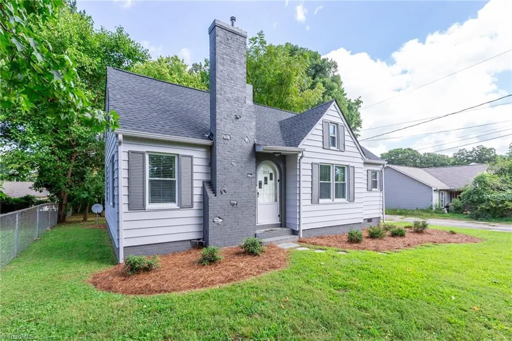 213 E Moore Avenue High Point, NC 27263