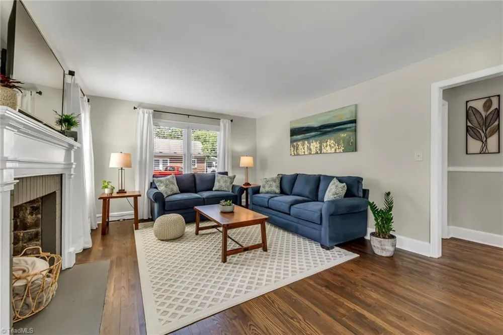 213 E Moore Avenue High Point, NC 27263