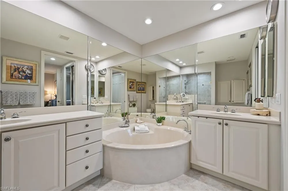 7876 Hawthorne Drive #1201 Naples, FL 34113