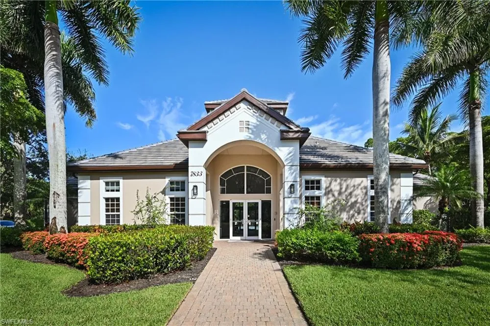 7876 Hawthorne Drive #1201 Naples, FL 34113