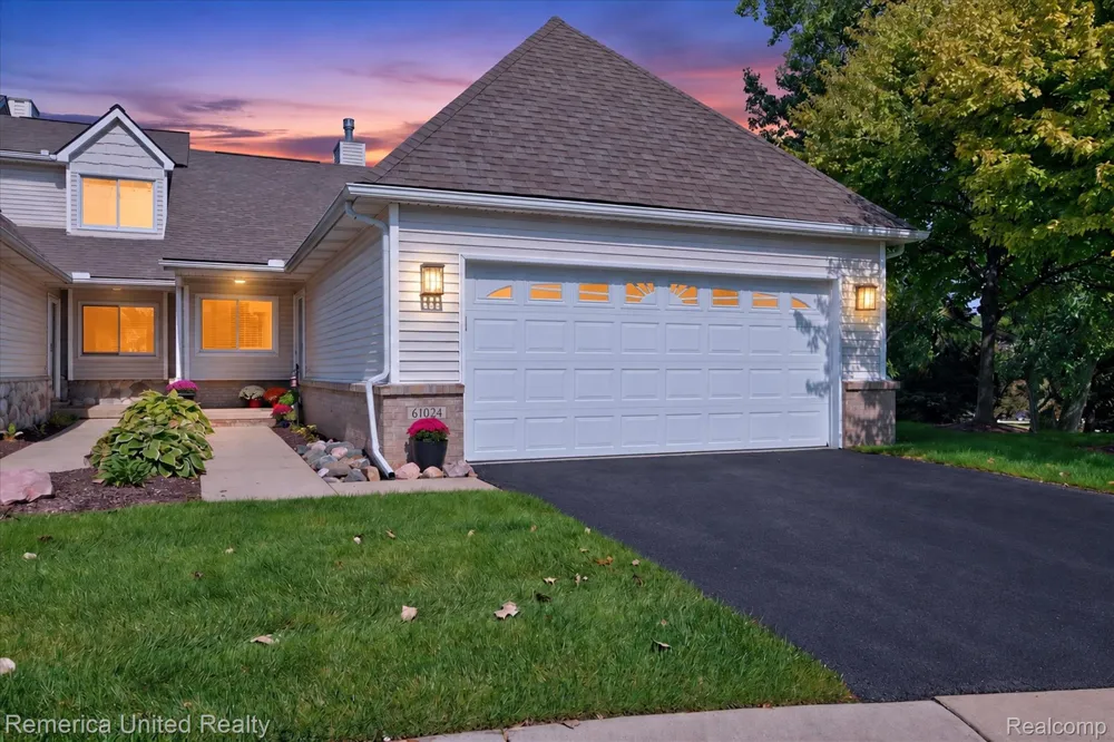 61024 Evergreen Court South Lyon City, MI 48178
