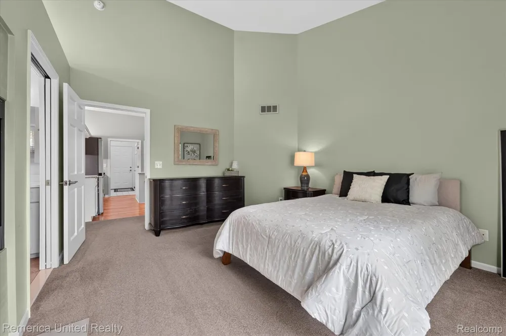 61024 Evergreen Court South Lyon City, MI 48178