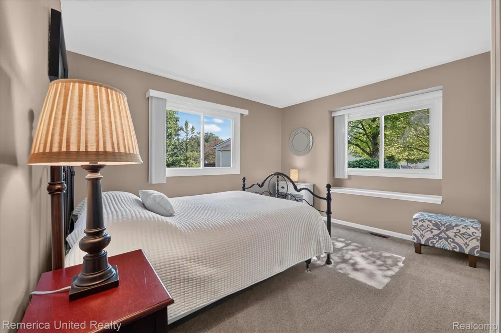 61024 Evergreen Court South Lyon City, MI 48178