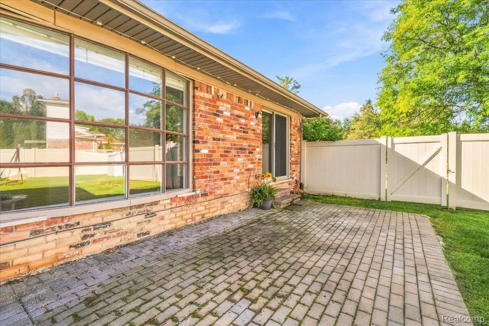6767 Longwood Road Canton Charter Township, MI 48187