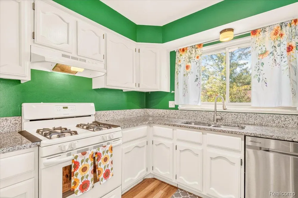 6767 Longwood Road Canton Charter Township, MI 48187
