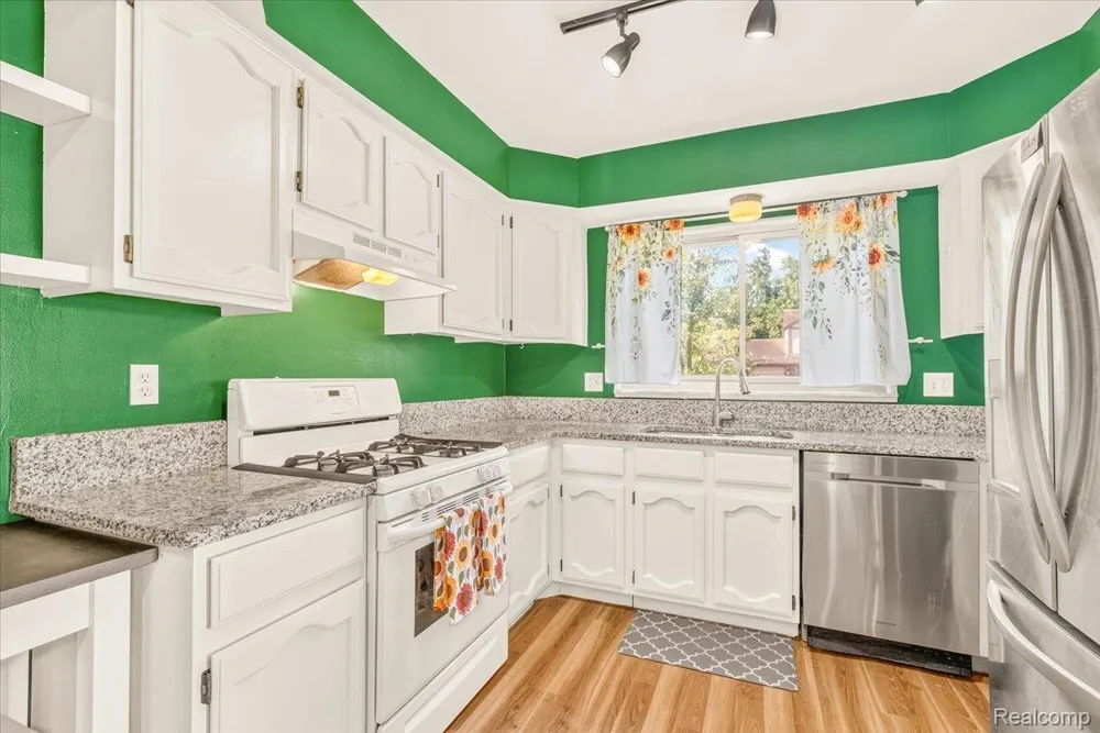 6767 Longwood Road Canton Charter Township, MI 48187
