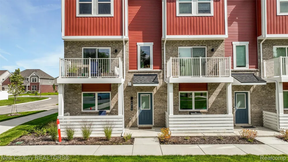 4875 Parkside Lane Troy City, MI 48085