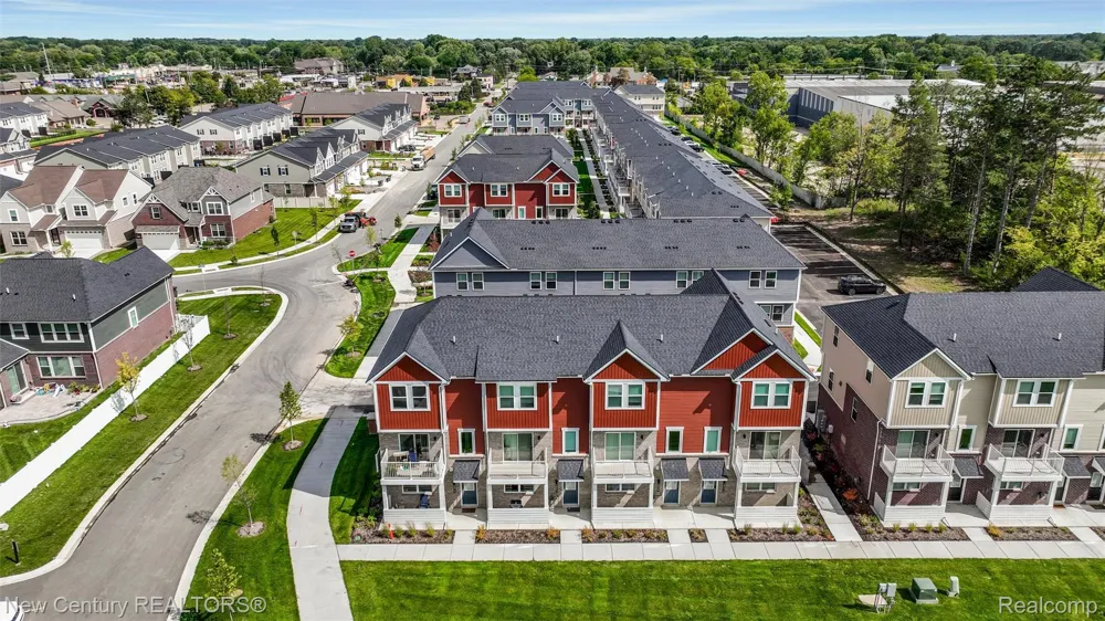 4875 Parkside Lane Troy City, MI 48085
