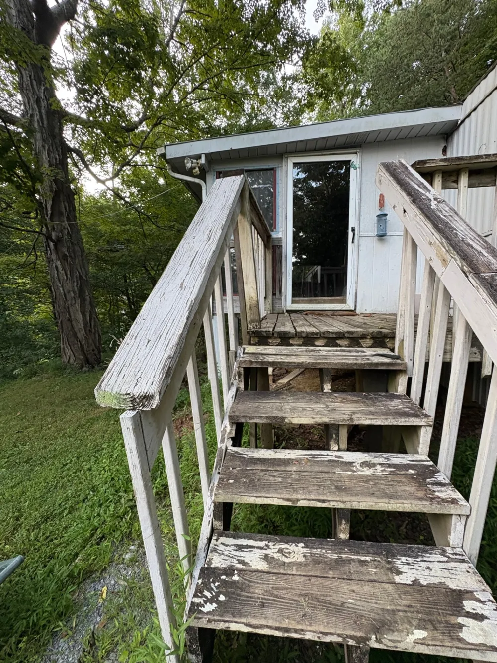 151 Big Springs Ln Jacksboro, TN 37757