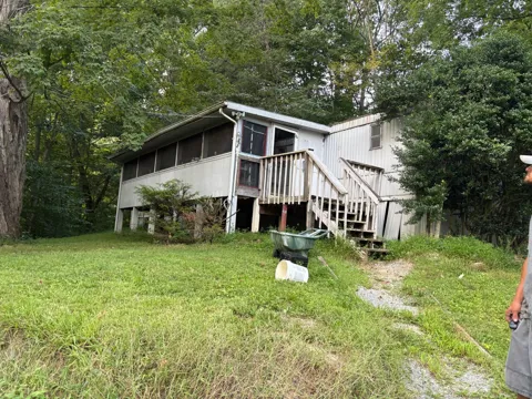 151 Big Springs Ln
