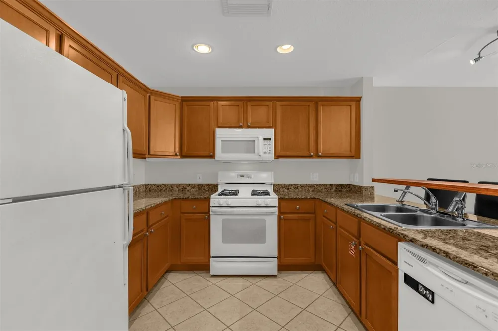 1323 SEVEN EAGLES COURT #102 Reunion, FL 34747