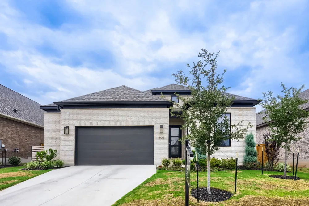 404 Jackson River Loop Kyle, TX 78640