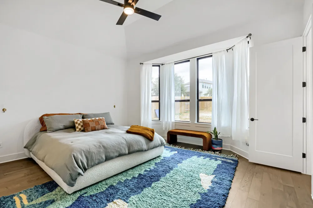 404 Jackson River Loop Kyle, TX 78640