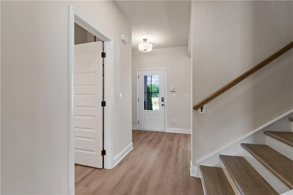 103 Avian Way Auburn, GA 30011