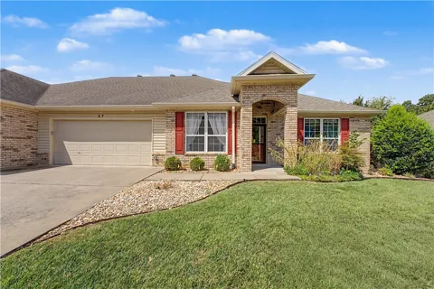 27 Highland Parkway