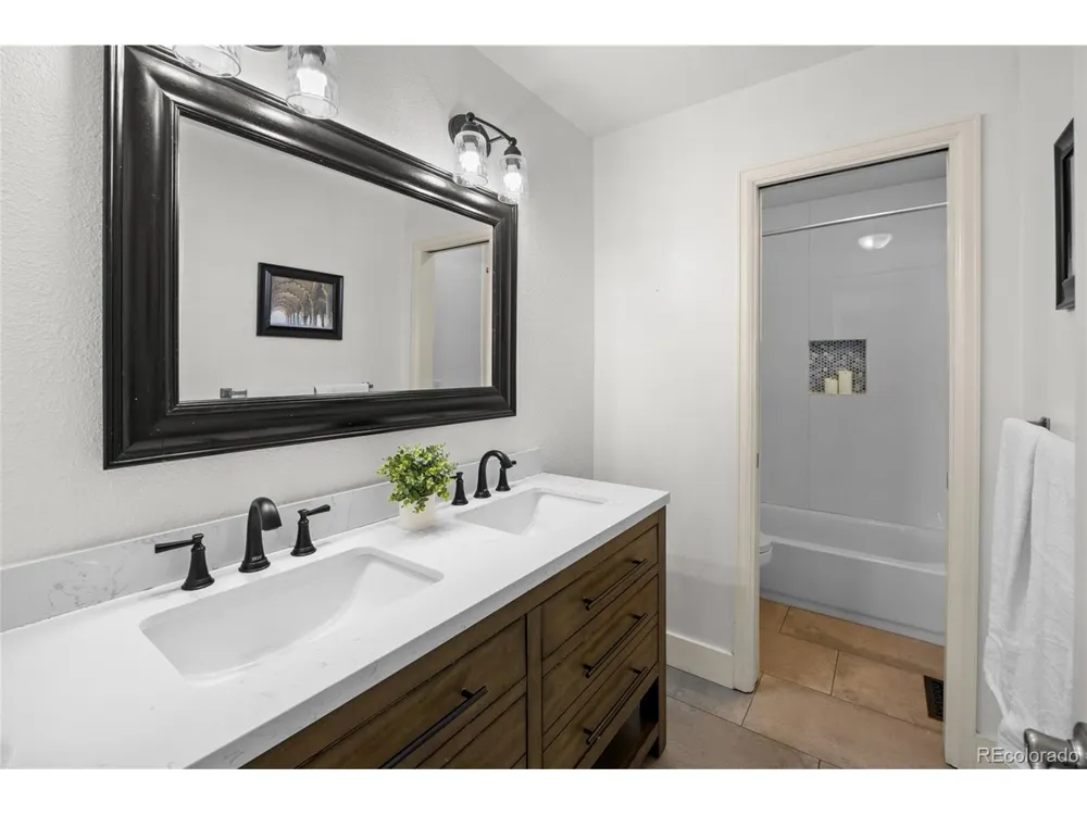 19227 E Costilla Place Centennial, CO 80016