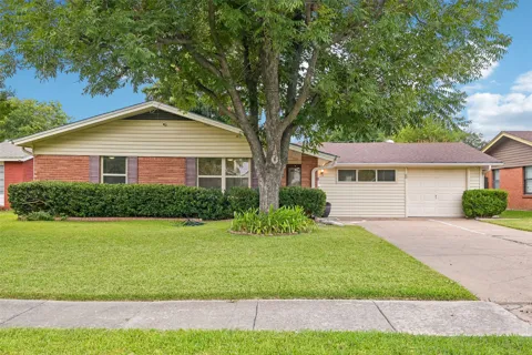 3438 Princeton Drive