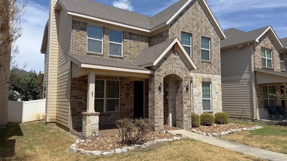 1049 Marietta Lane Aubrey, TX 76227