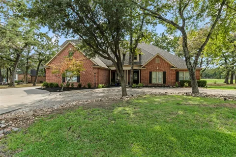 149 Saint Andrews Drive E
