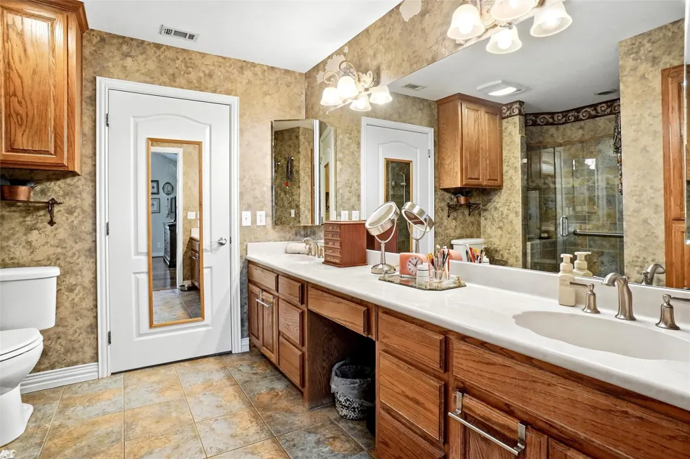 3233 Rosehaven Drive #1610 Fort Worth, TX 76116