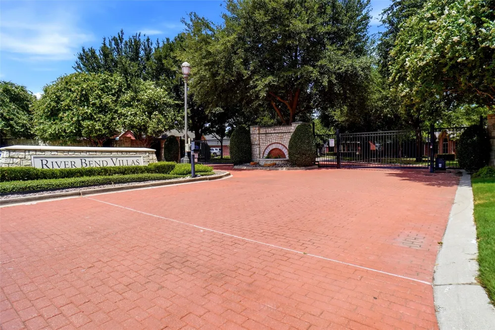 3233 Rosehaven Drive #1610 Fort Worth, TX 76116