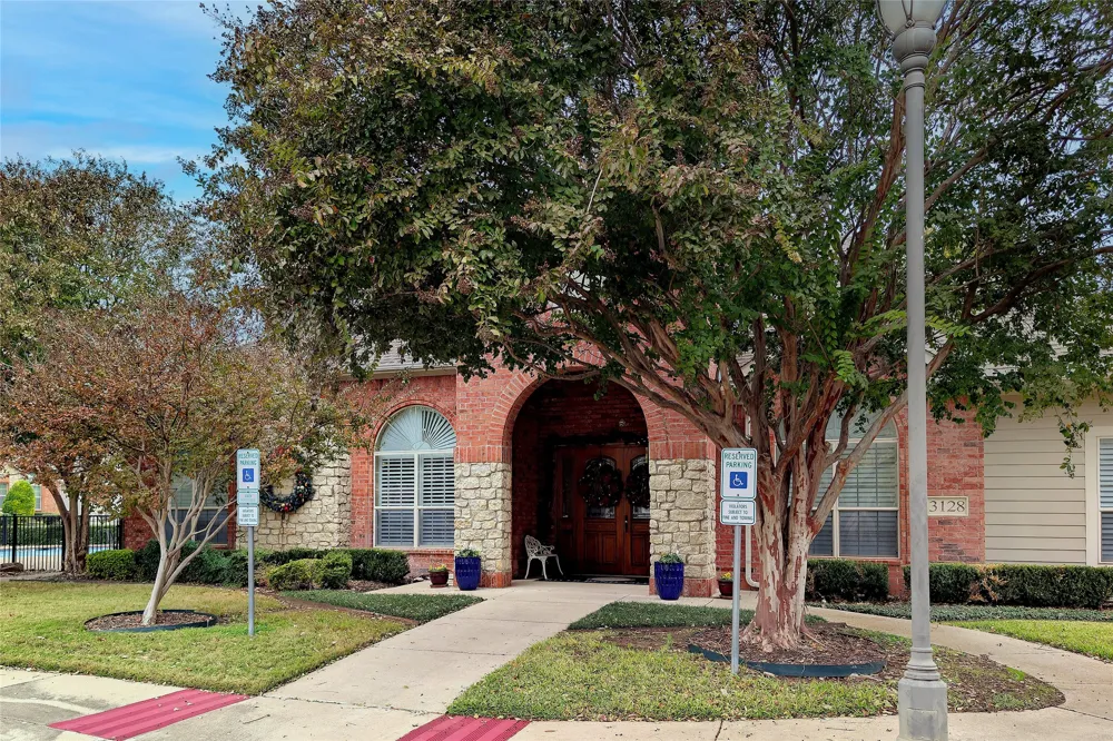 3233 Rosehaven Drive #1610 Fort Worth, TX 76116