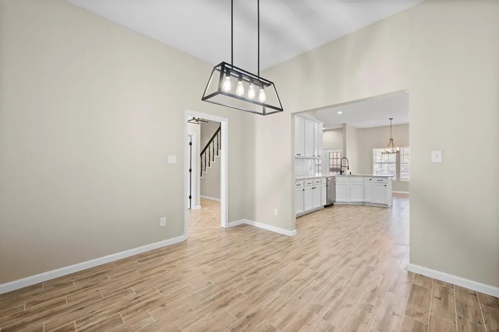 894 Tate Street Mansfield, TX 76063