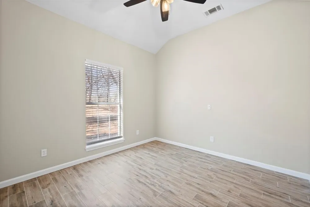 894 Tate Street Mansfield, TX 76063