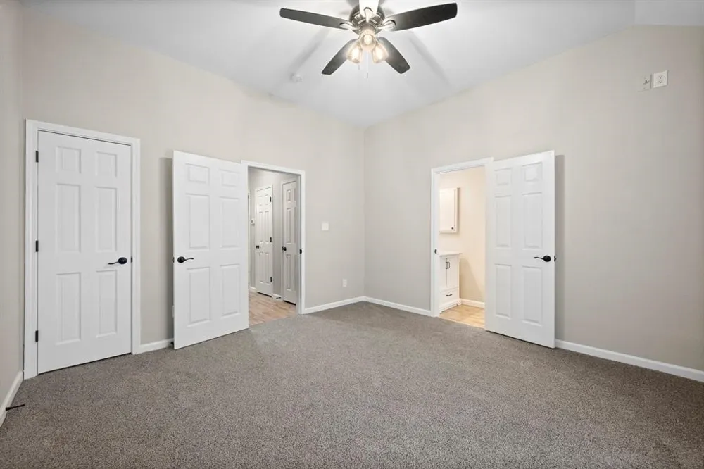 894 Tate Street Mansfield, TX 76063