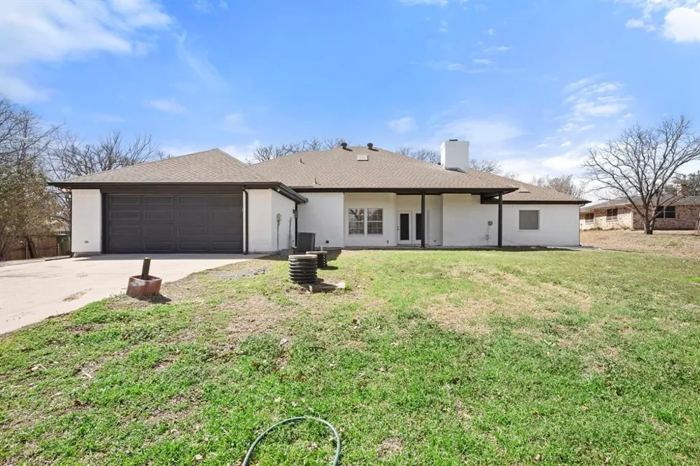 894 Tate Street Mansfield, TX 76063