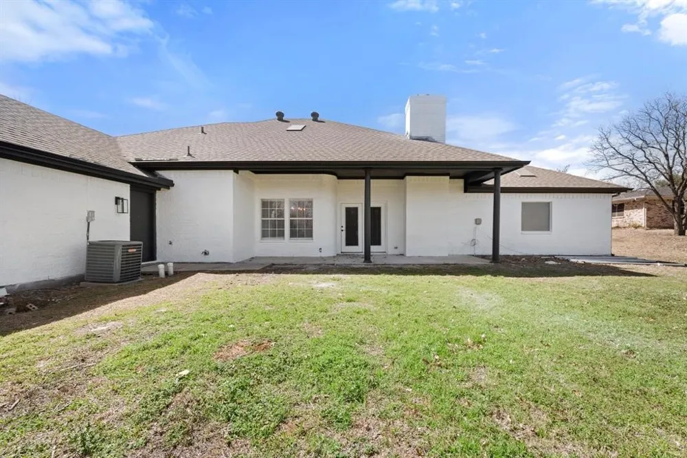 894 Tate Street Mansfield, TX 76063