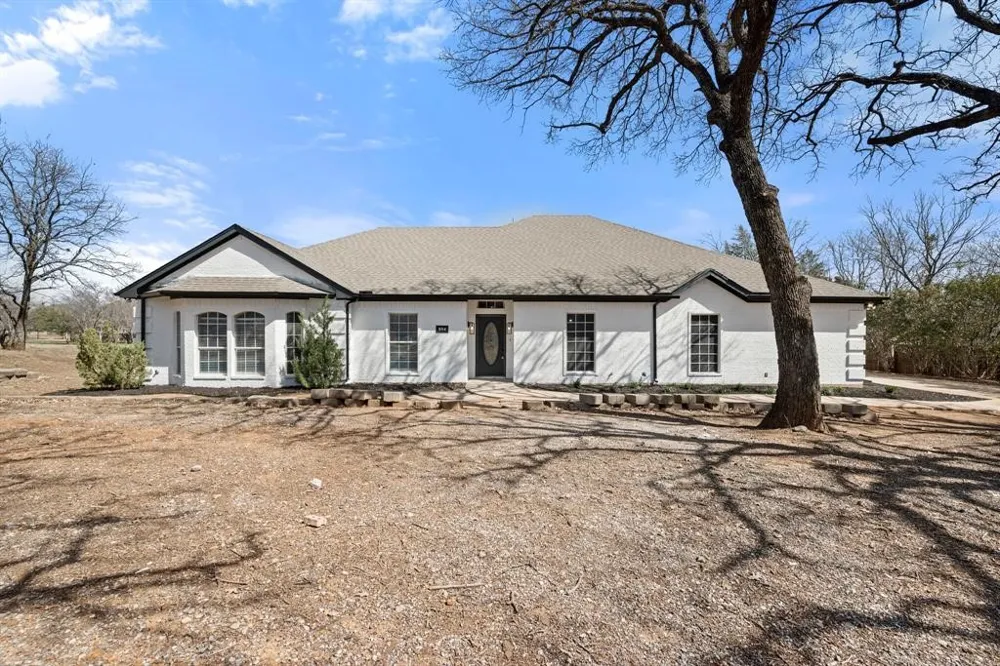 894 Tate Street Mansfield, TX 76063