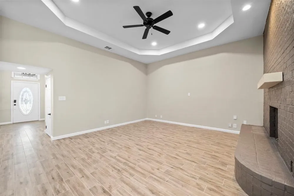 894 Tate Street Mansfield, TX 76063