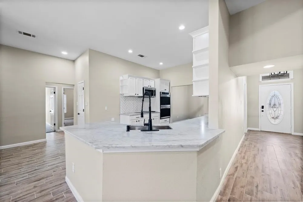 894 Tate Street Mansfield, TX 76063