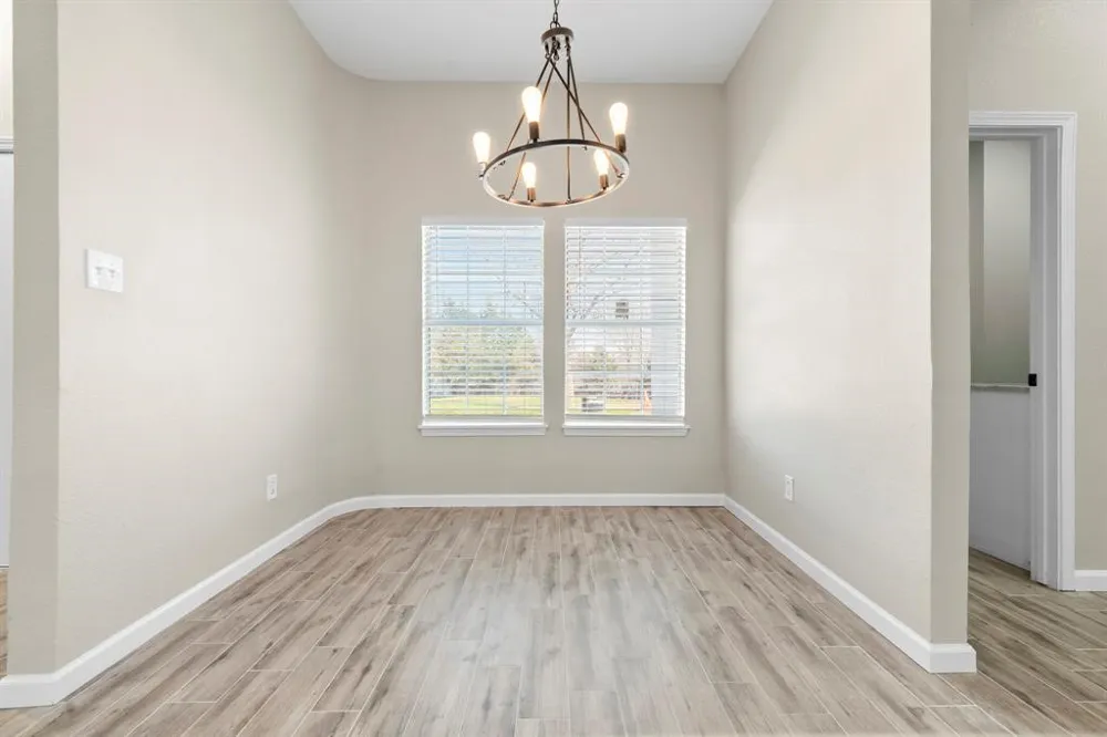 894 Tate Street Mansfield, TX 76063