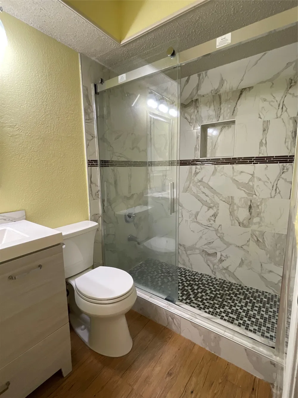 2000 Ann Avenue Carrollton, TX 75006